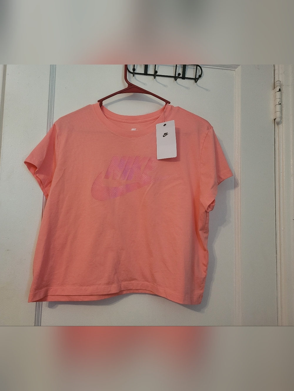 NWT Women's Size Large Nike Coral Pink Logo Crop T-Shirt